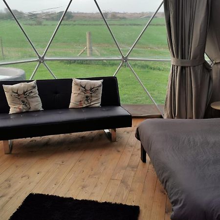 LangworthLincoln Star Dome, Hot Tub, Bbqアパートメント エクステリア 写真